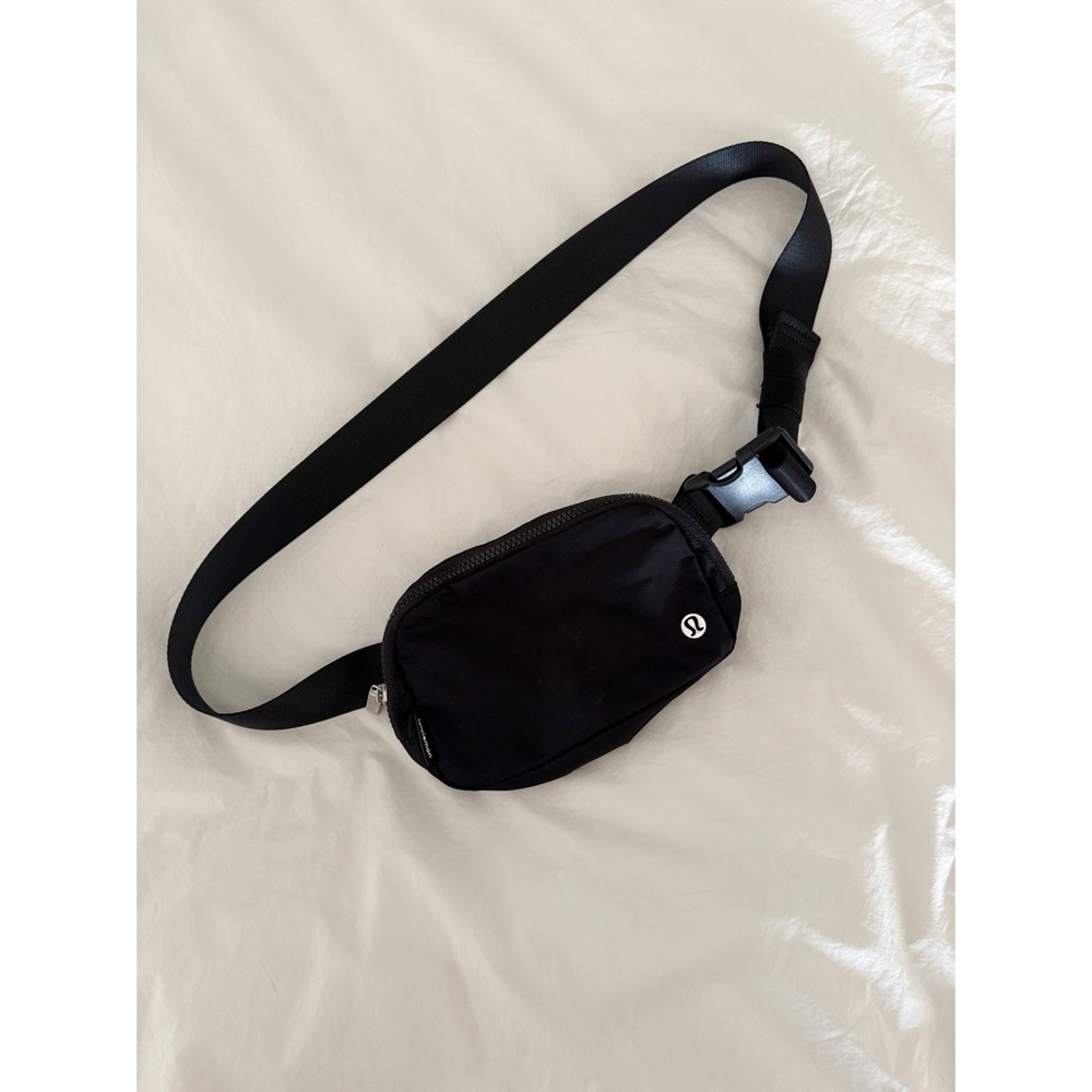 lululemon athletica Black Belt Bag Minimalist Design